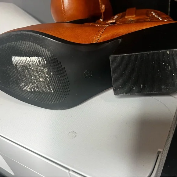 Cowboy bootss brown size 11 - Picture 4 of 5